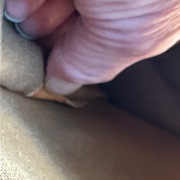 Louis Vuitton Monogram Messenger Bag
Date code FH 8912
14 x 12x 4” - Picture 11 of 16